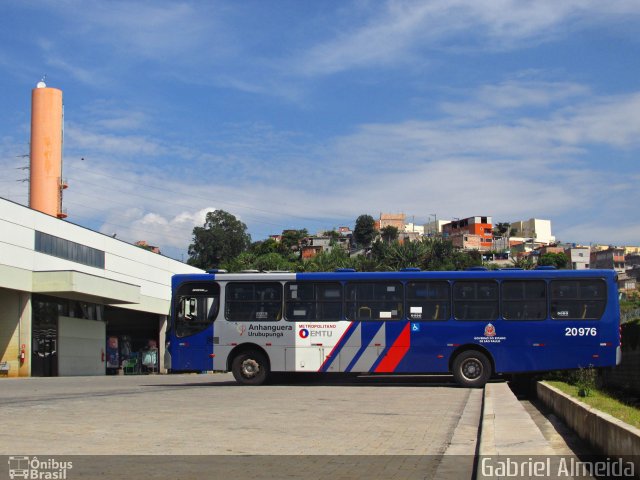 Auto Viação Urubupungá 20.976 na cidade de Santana de Parnaíba, São Paulo, Brasil, por Gabriel Almeida. ID da foto: 5092296.