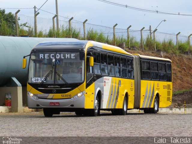 Auto Viação Ouro Verde 123010 na cidade de Sumaré, São Paulo, Brasil, por Caio  Takeda. Número da foto: #5029058.