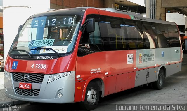 Pêssego Transportes 4 7206 na cidade de São Paulo, São Paulo, Brasil, por Luciano Ferreira da Silva. Número da foto: #5028378.