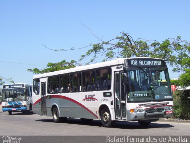 Auto Viação ABC RJ 105.056 na cidade de Niterói, Rio de Janeiro, Brasil, por Rafael Fernandes de Avellar. ID da foto: 5032977.