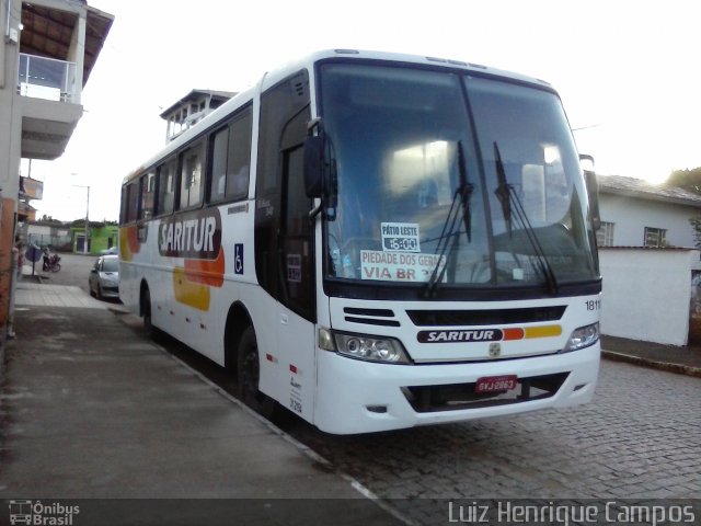 Saritur - Santa Rita Transporte Urbano e Rodoviário 18110 na cidade de Piedade dos Gerais, Minas Gerais, Brasil, por Luiz Henrique Campos. ID da foto: 5113416.