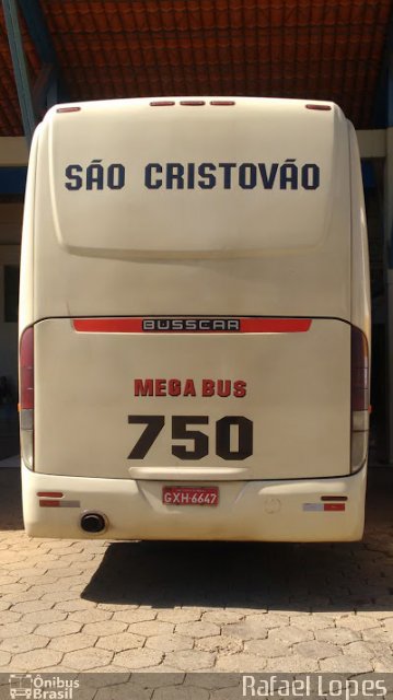 Empresa São Cristóvão 750 na cidade de Paracatu, Minas Gerais, Brasil, por Rafael Lopes. Número da foto: #5113039.