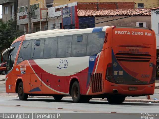 Lindan Transportes e Turismo 2200 na cidade de Teresina, Piauí, Brasil, por João Victor. ID da foto: 5116536.