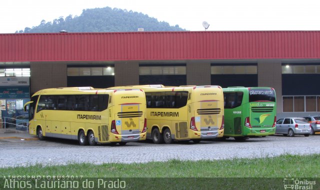 Viação Itapemirim 60599 na cidade de Manhuaçu, Minas Gerais, Brasil, por Athos Lauriano do Prado. ID da foto: 5116325.