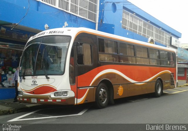 Transportes Los Lagos HB 2311 na cidade de , por Daniel Brenes. ID da foto: 5123133.