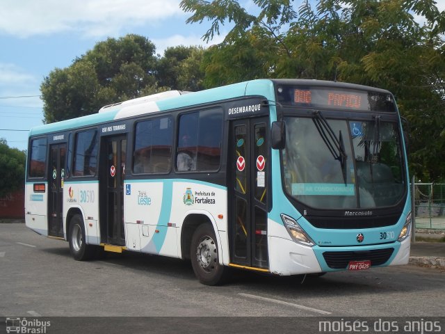 Via Urbana 30510 na cidade de Fortaleza, Ceará, Brasil, por Francisco Moisés  Silva dos Anjos. Número da foto: #5124742.