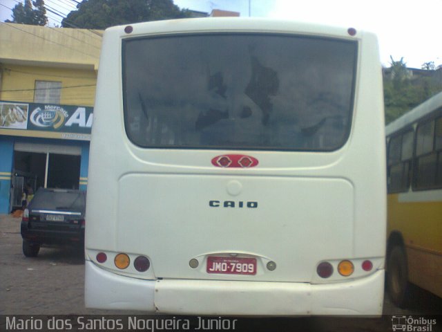 Ônibus Particulares 7056 na cidade de Valença, Bahia, Brasil, por Mario dos Santos Nogueira Junior. ID da foto: 5131476.