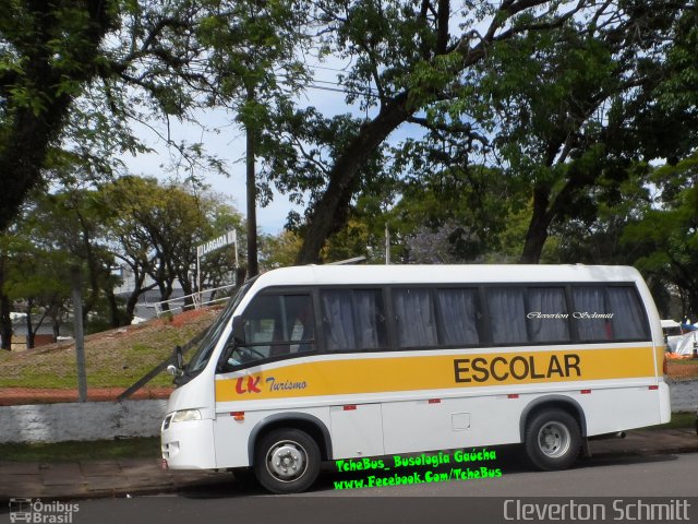 LK Turismo 63 na cidade de Santa Cruz do Sul, Rio Grande do Sul, Brasil, por Cleverton Schmitt. Número da foto: #5136016.