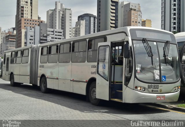 Auto Viação Mercês MR800 na cidade de Curitiba, Paraná, Brasil, por Guilherme Bomfim. Número da foto: #5134487.