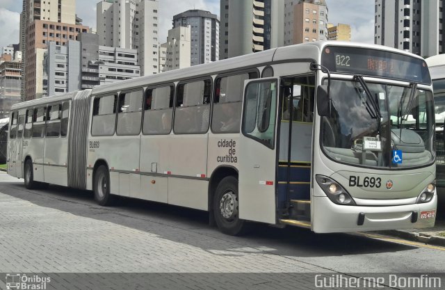 Transporte Coletivo Glória BL693 na cidade de Curitiba, Paraná, Brasil, por Guilherme Bomfim. Número da foto: #5133417.