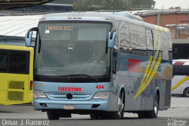 ATAH - Autotransportes Tlaxcala Apizaco Huamantla 454 na cidade de Venustiano Carranza, Ciudad de México, México, por Omar Ramírez Thor2102. ID da foto: 5096499.