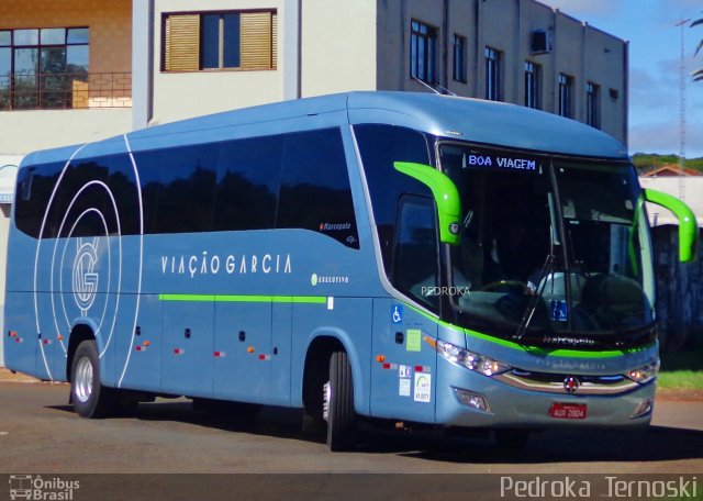 Viação Garcia 7218 na cidade de Mandaguari, Paraná, Brasil, por Pedroka Ternoski. Número da foto: #5096399.