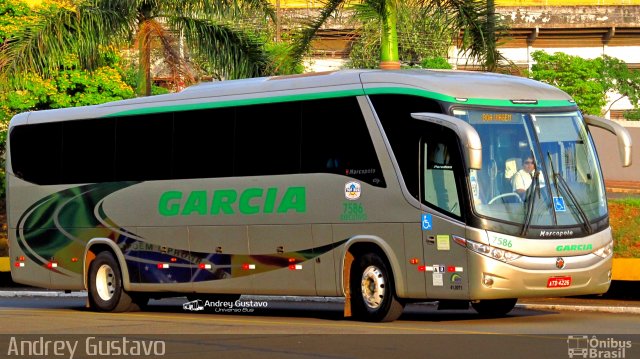 Viação Garcia 7586 na cidade de Londrina, Paraná, Brasil, por Andrey Gustavo. ID da foto: 5141688.