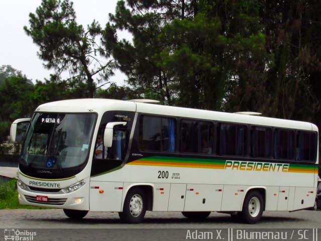 Expresso Presidente Getúlio 200 na cidade de Blumenau, Santa Catarina, Brasil, por Adam Xavier Rodrigues Lima. ID da foto: 5149030.