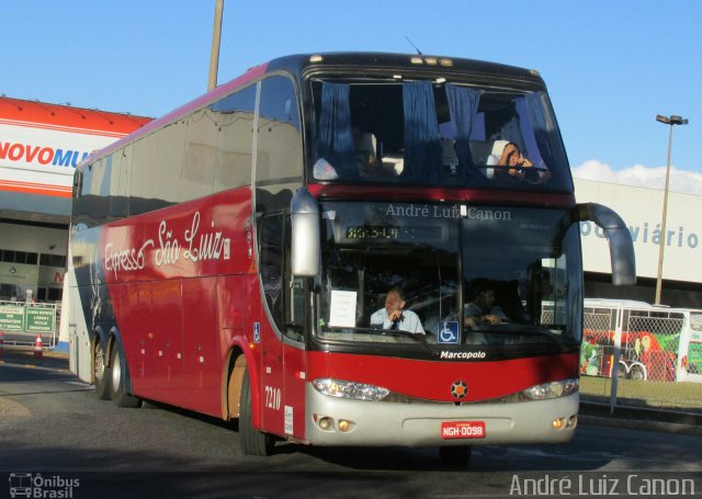 Expresso São Luiz 7210 na cidade de Goiânia, Goiás, Brasil, por André Luiz Canon. ID da foto: 5147654.