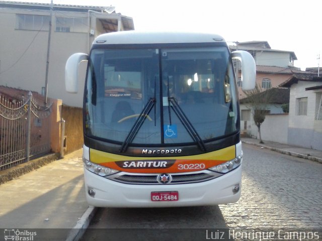 Saritur - Santa Rita Transporte Urbano e Rodoviário 30220 na cidade de Piedade dos Gerais, Minas Gerais, Brasil, por Luiz Henrique Campos. ID da foto: 5149588.