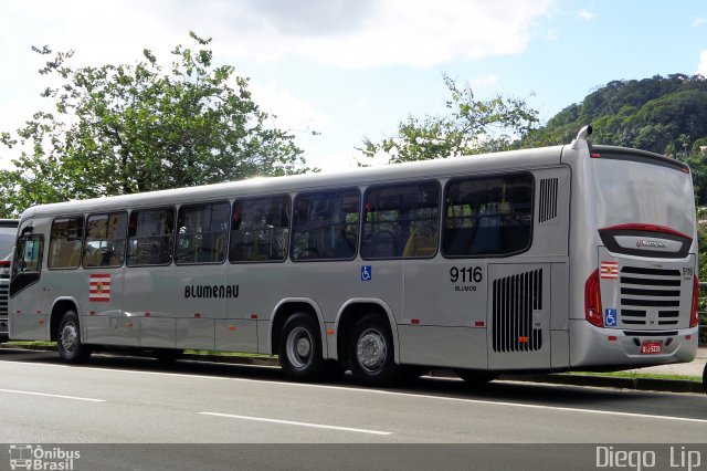 BluMob - Concessionária de Transporte Urbano de Blumenau 9116 na cidade de Blumenau, Santa Catarina, Brasil, por Diego Lip. ID da foto: 5149729.