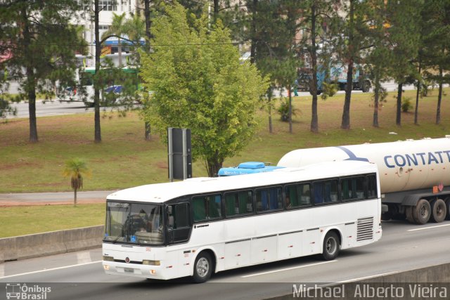 Nil Tur Transporte e Turismo 2052 na cidade de Barueri, São Paulo, Brasil, por Michael  Alberto Vieira. Número da foto: #5154105.