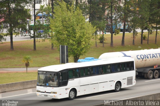 Nil Tur Transporte e Turismo 2052 na cidade de Barueri, São Paulo, Brasil, por Michael  Alberto Vieira. ID da foto: 5154105.