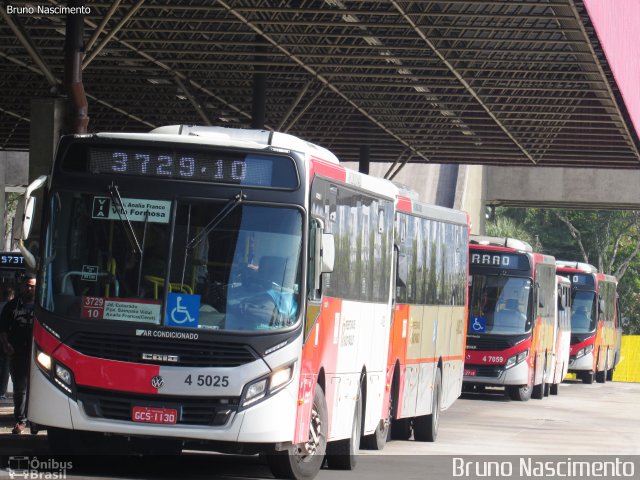 Allibus Transportes 4 5025 na cidade de São Paulo, São Paulo, Brasil, por Bruno Nascimento. Número da foto: #5157101.