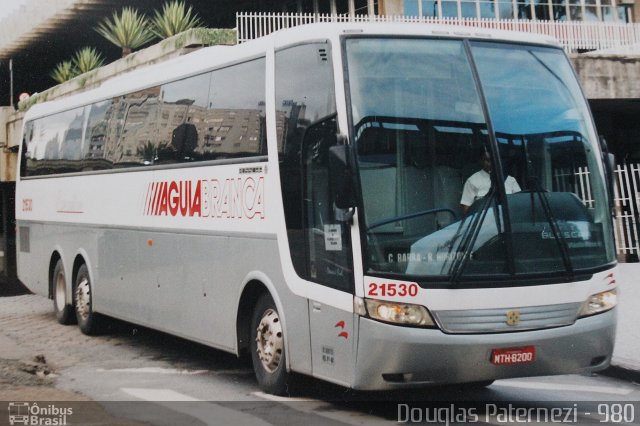 Viação Águia Branca 21530 na cidade de Belo Horizonte, Minas Gerais, Brasil, por Douglas Paternezi. Número da foto: #5100069.