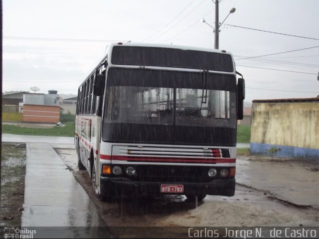 Empresa Rodoviário Vilaça 260 na cidade de Igarapé-Açu, Pará, Brasil, por Carlos Jorge N.  de Castro. Número da foto: #5101612.
