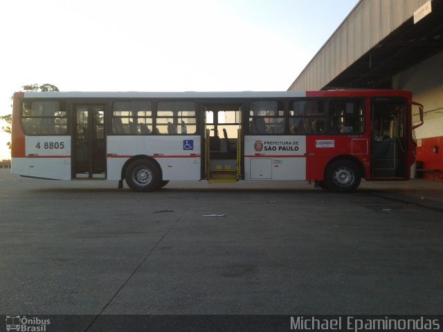 Express Transportes Urbanos Ltda 4 8805 na cidade de São Paulo, São Paulo, Brasil, por Michael Epaminondas. Número da foto: #5103602.