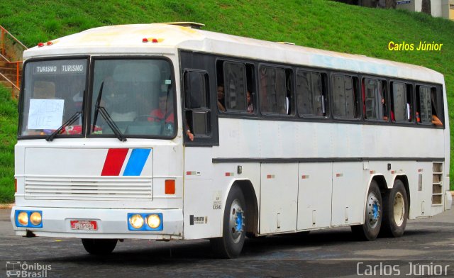 Ônibus Particulares 5209 na cidade de Goiânia, Goiás, Brasil, por Carlos Júnior. ID da foto: 5107737.