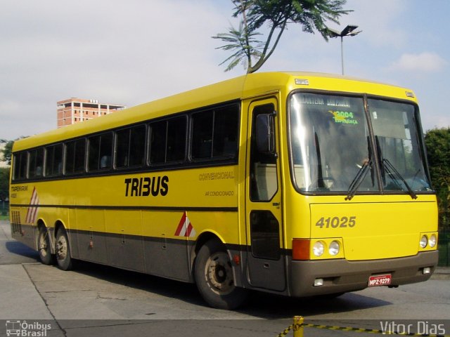 Viação Itapemirim 41025 na cidade de São Paulo, São Paulo, Brasil, por Vítor Dias. Número da foto: #5107142.