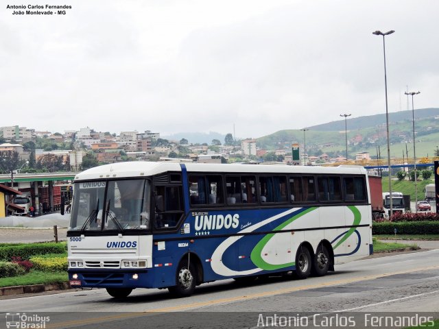 Viagens Unidos 5000 na cidade de João Monlevade, Minas Gerais, Brasil, por Antonio Carlos Fernandes. ID da foto: 5109194.