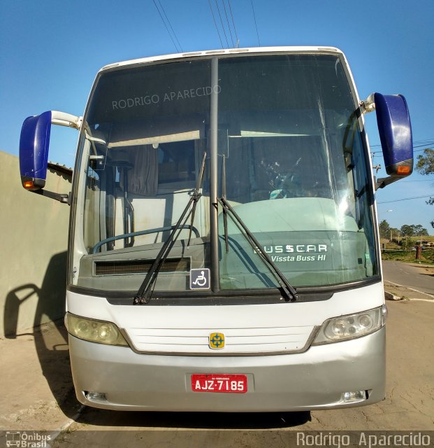 Ônibus Particulares 7185 na cidade de Conselheiro Lafaiete, Minas Gerais, Brasil, por Rodrigo  Aparecido. ID da foto: 5109826.