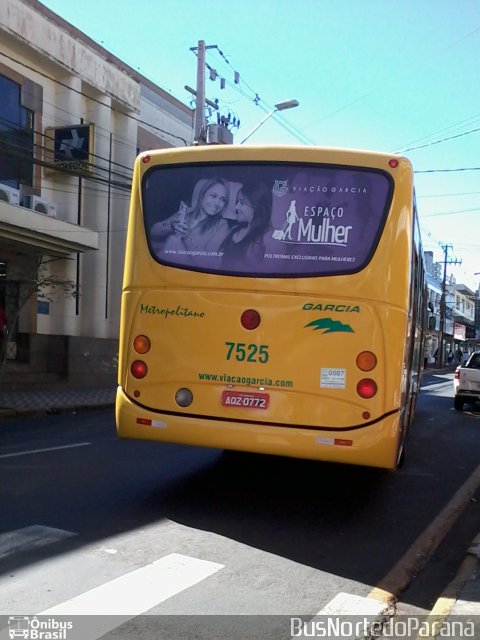 Viação Garcia 7525 na cidade de Apucarana, Paraná, Brasil, por Josino Vieira. ID da foto: 5108733.