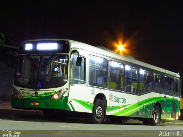 Viação Piracicabana Santos 4325 na cidade de Santos, São Paulo, Brasil, por Adam Xavier Rodrigues Lima. ID da foto: 5163484.