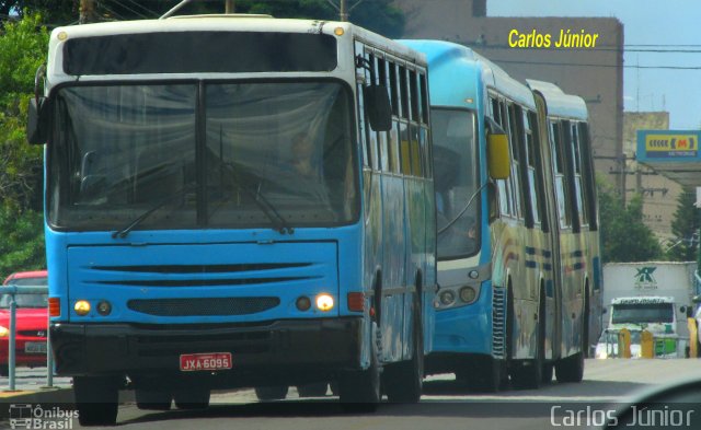 Metrobus 814 na cidade de Goiânia, Goiás, Brasil, por Carlos Júnior. ID da foto: 5187034.