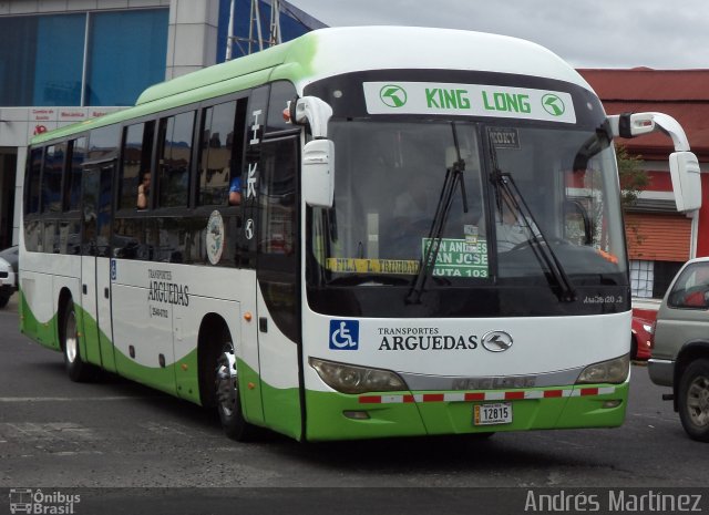 Transportes Arguedas SJB 12815 na cidade de , por Andrés Martínez Rodríguez. Número da foto: #5188051.