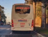 Novo Elo Fretado 4040 na cidade de São Paulo, São Paulo, Brasil, por Guilherme  Cassiano. Número da foto: #:id.