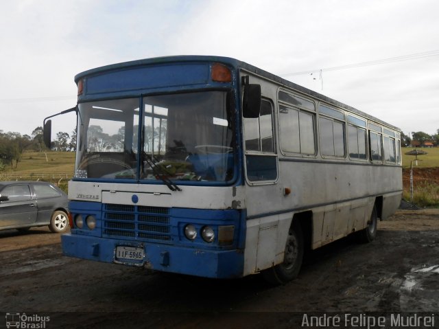 Motorhomes 5965 na cidade de Irati, Paraná, Brasil, por André Felipe Mudrei. ID da foto: 5194083.