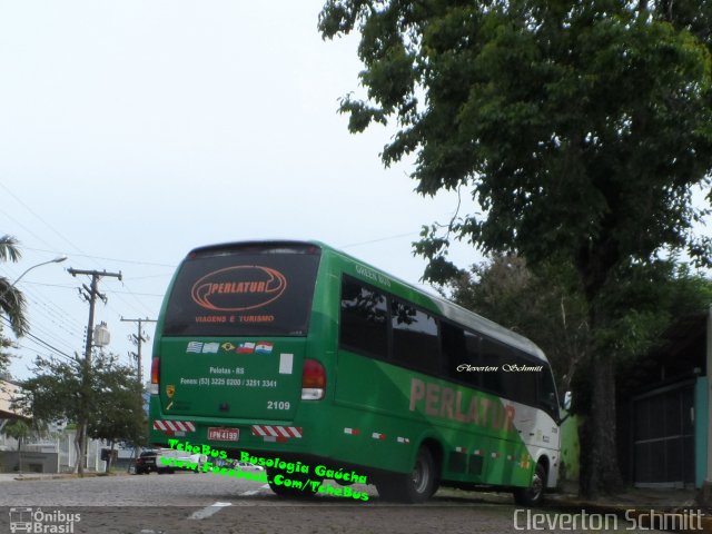 Perlatur Viagens e Turismo 2109 na cidade de Santa Cruz do Sul, Rio Grande do Sul, Brasil, por Cleverton Schmitt. Número da foto: #5198014.
