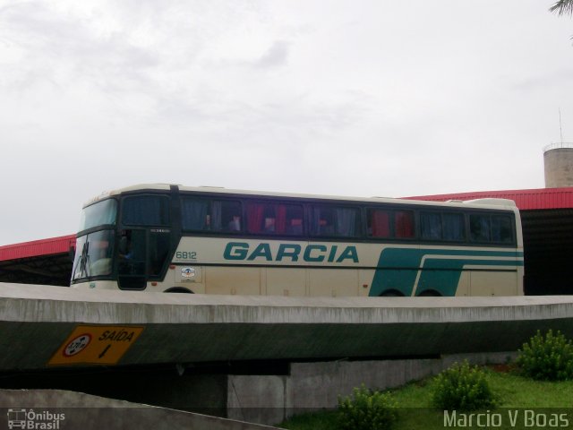 Viação Garcia 6812 na cidade de Londrina, Paraná, Brasil, por Marcio V Boas. ID da foto: 5202743.