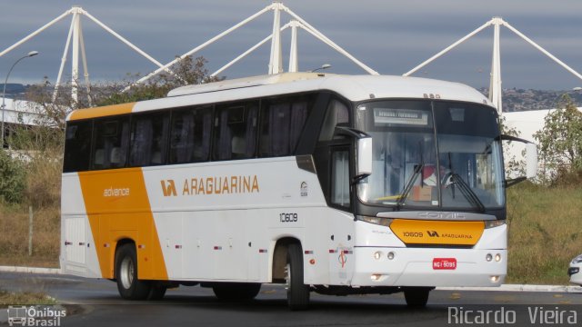 Viação Araguarina 10609 na cidade de Brasília, Distrito Federal, Brasil, por Ricardo Vieira. ID da foto: 5204478.