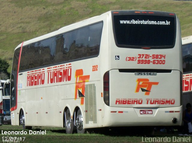 Ribeiro Turismo 2212 na cidade de Natividade, Rio de Janeiro, Brasil, por Leonardo Daniel. Número da foto: #5205758.
