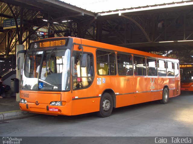 Expresso Azul 17600 na cidade de Pinhais, Paraná, Brasil, por Caio  Takeda. Número da foto: #5166301.