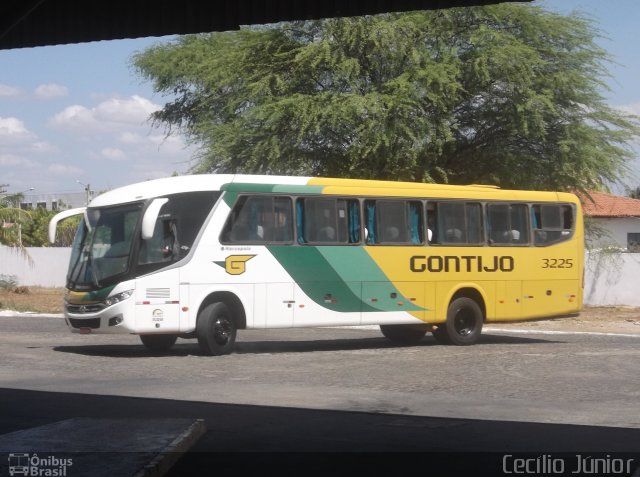 Empresa Gontijo de Transportes 3225 na cidade de Juazeiro, Bahia, Brasil, por Cecílio Júnior. ID da foto: 5212454.