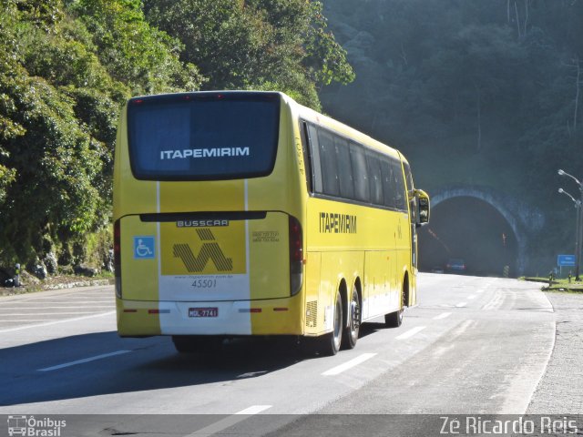 Viação Itapemirim 45501 na cidade de Petrópolis, Rio de Janeiro, Brasil, por Zé Ricardo Reis. Número da foto: #5215129.