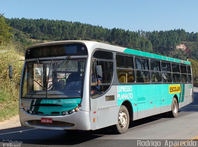 Expresso Planalto 520914 na cidade de Conselheiro Lafaiete, Minas Gerais, Brasil, por Rodrigo  Aparecido. Número da foto: #5218273.