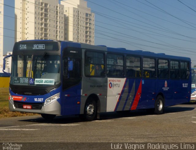 Viação Jacareí 10.327 na cidade de São José dos Campos, São Paulo, Brasil, por Luiz Vagner Rodrigues Lima. Número da foto: #5220584.