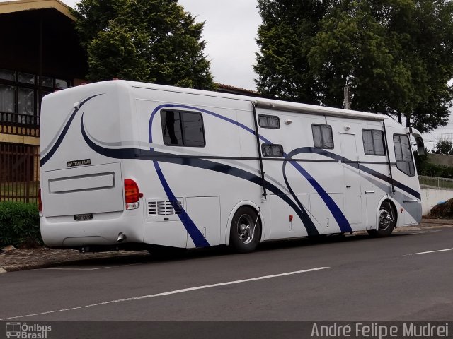 Motorhomes 6016 na cidade de Irati, Paraná, Brasil, por André Felipe Mudrei. ID da foto: 5222373.