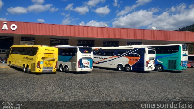 Viação Itapemirim 60779 na cidade de Manhuaçu, Minas Gerais, Brasil, por Emerson Leite de Andrade. Número da foto: #5221450.