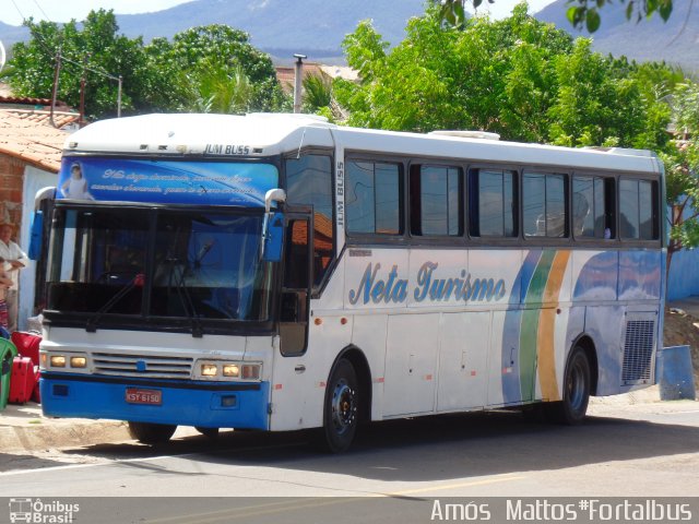 Ônibus Particulares 3028 na cidade de Jucás, Ceará, Brasil, por Amós  Mattos. ID da foto: 5227690.