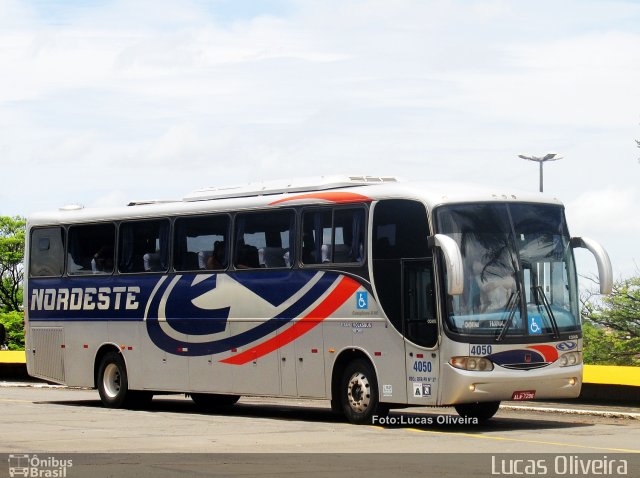 Expresso Nordeste 4050 na cidade de Londrina, Paraná, Brasil, por Lucas Oliveira . Número da foto: #5227122.